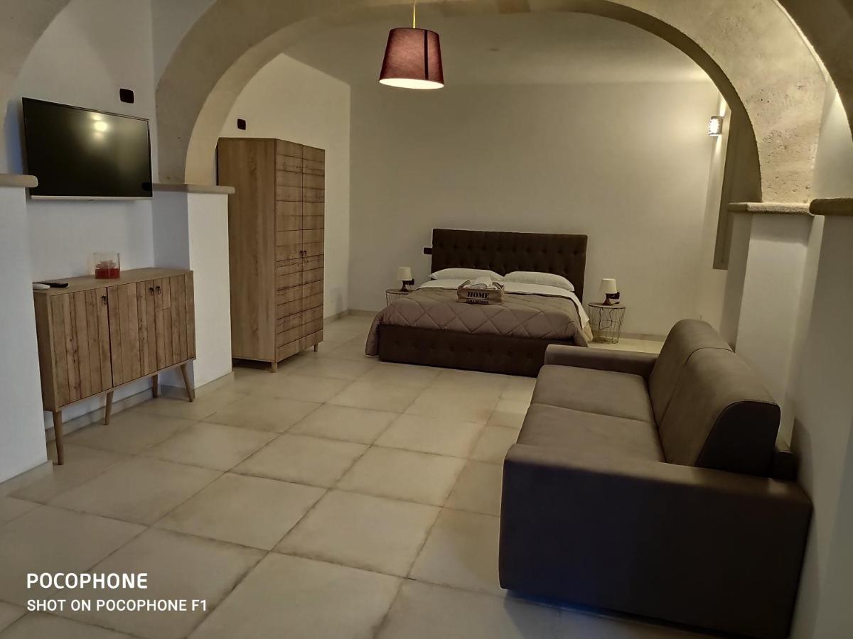 Appartamento Suite Santa Teresa ตารันโต ภายนอก รูปภาพ